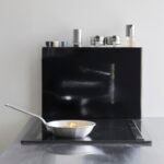 Ordnung Pro Ausziehbares Gewürzregal mit Schublade & Spritzschutz, Stahl/Polypropylen, Schwarz – 12,5 x 50–93 x 36,7 cm – Bild 3